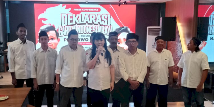 Ketua Umum Garda Indonesia Raya Jawa Tengah Dewi Susilo saat Deklarasi Garda Indonesia Dukung Prabowo Gibran di Hotel MG Setos di jalan Gajahmada Semarang, Rabu (6/12). RMOL Jateng