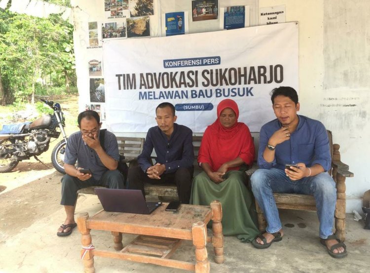 GPL didampingi Tim advokasI SUMBU menyatakan sikap usai putusan PN Sukoharjo yang menolak gugatan class action.