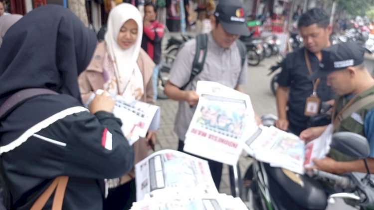 Tabloid Indonesia Maju sempat dibagikan kepada warga di pasar-pasar tradisional wilayah Magelang. Dok