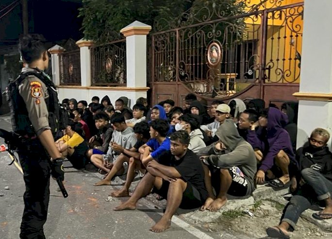 Pelaku tawuran di Clolo Mojosongo Solo diamankan Tim Sparta Polresta Surakarta. Foto : Almira Nindya
