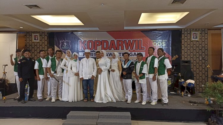 Rizal Bawazier dapat dukungan dari Fans Rhoma Irama. Foto : Bakti Buwono