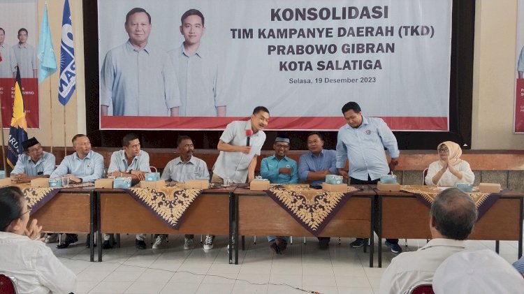 Ketua TKD Kota Salatiga Yuliyanto saat membuka kegiatan Konsolidasi kemenangan Prabowo-Gibran di Kota Salatiga, Selasa (9/12). RMOL Jateng
