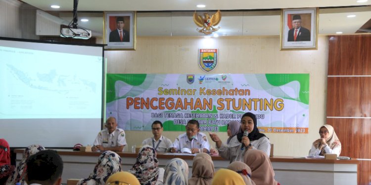 Suasana Seminar Kesehatan dengan tema Pencegahan Atau Stunting bagi Tenaga Kesehatan dan Kader Posyandu di Desa Sekitar PLTU Batang