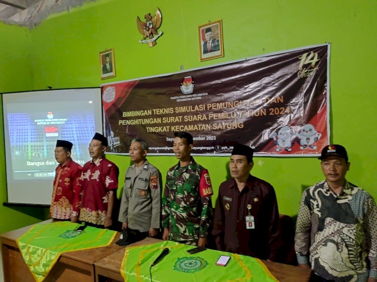 Situasi kegiatab Bimbingan Teknis KPU Demak terkait simulasi pencoblosan di Desa Timbulsloko, Sayung, Demak