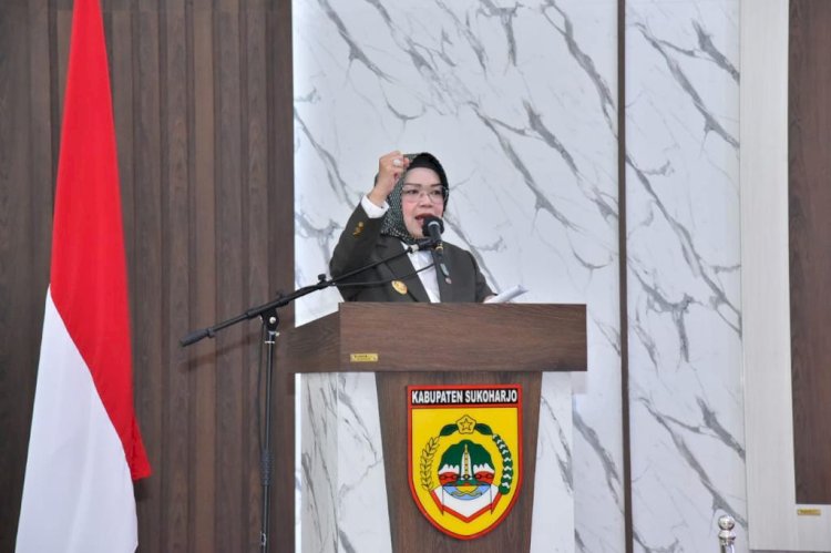 Bupati Sukoharjo Etik Suryani. 