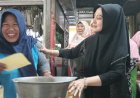 Mantan Bupati Karanganyar Dua Periode Blusukan Ke Pasar Demi Sosialisasikan Paslon AMIN