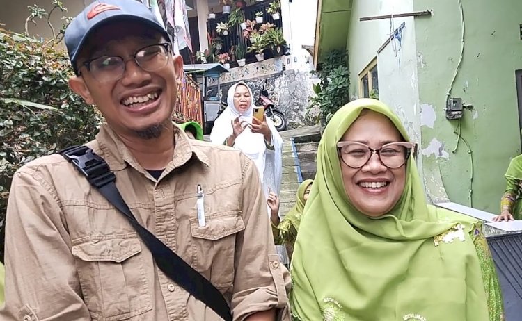 Hj Satuf Rohul (SR) Hidayah, Ketua Koalisi Perempuan Indonesia (KPI) cabang Salatiga dan Yogi Ardiako. Foto : Erna Yunus B