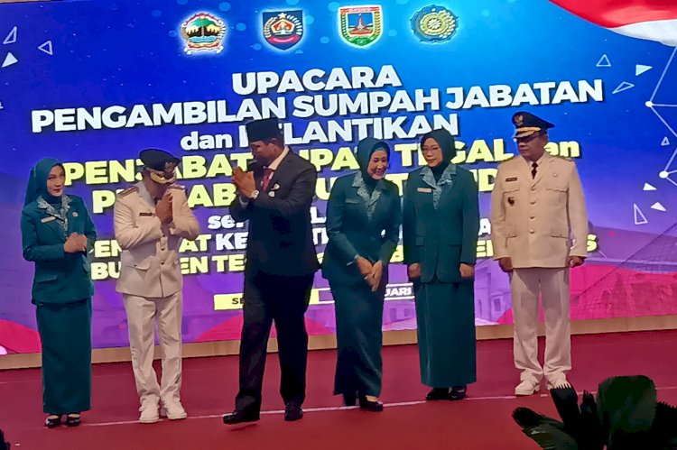 Acara pelantikan PJ Bupati Kudus dan PJ Bupati Tegal yang dilaksanakan di Gedung Gradhika Bhakti Praja, Kompleks Kantor Gubernur Jawa Tengah, Rabu (10/1). Foto Umar Dani