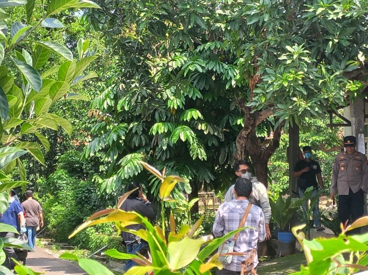 Salah satu TKP penggeledahan rumah terduga teroris di Plumbon Mojolaban.  Dok RMOLJateng