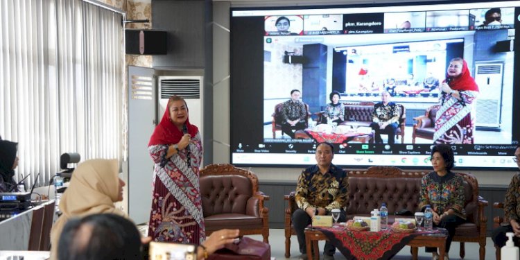 Wali Kota Semarang, Hevearita Gunaryanti Rahayu saat menghadiri pelatihan penanganan dan perawatan paliatif bagi penderita kanker di Kantor Dinas Kesehatan (Dinkes) Kota Semarang, Jumat (26/1). dok