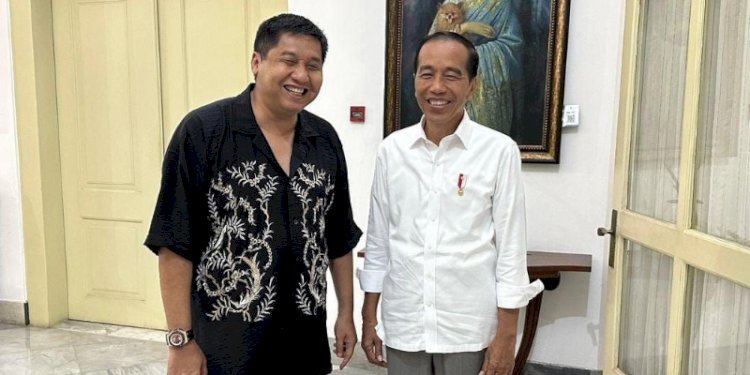 Maruar Sirait bersama Presiden RI Jokowi. Dok