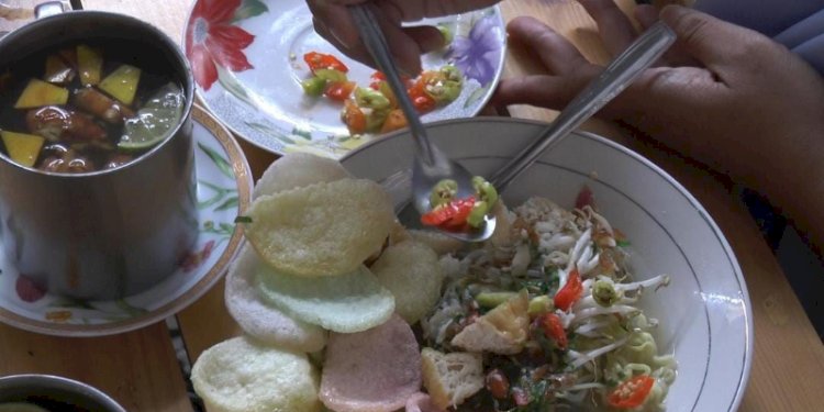 Jahe Rempah dan Mie Kopyok menu andalan di Warung Mbah Jo Demak. RMOL Jateng