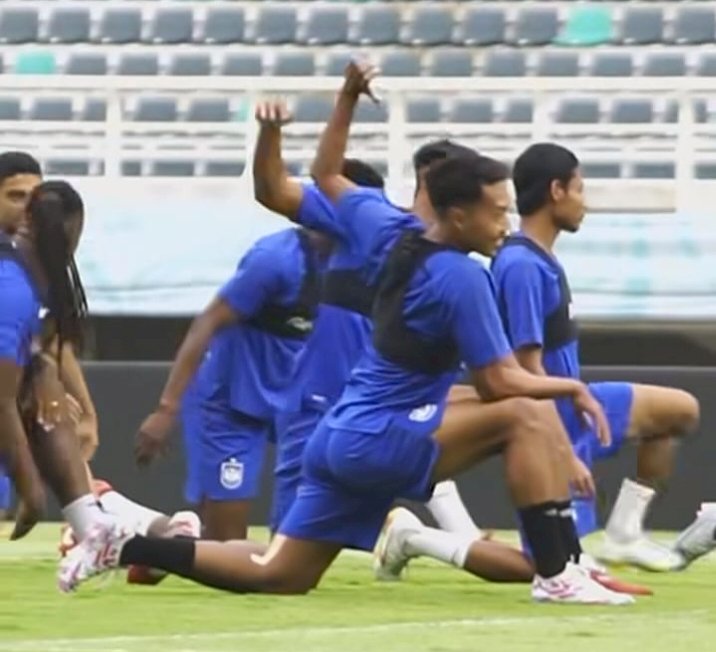 Pemain PSIS Semarang saat menjalani sesi latihan fisik. Foto : istimewa