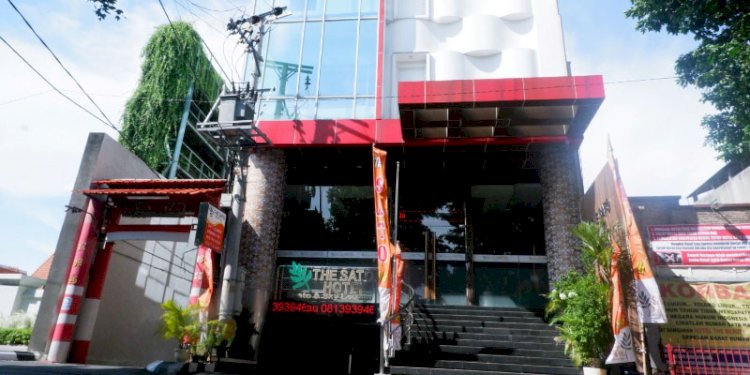 Pemkab Kudus segera mencabut IMB Hotel Sato usai Mahkamag Agung menyatakan membatalkan Keputusan Kepala Dinas PMPTSP Kudus yang meneribitkan IMB gedung berada di Jalan Pemuda Kota Kudus.  RMOL Jateng