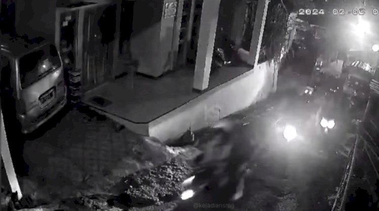 Aksi gangster berbuat onar terekam kamera CCTV. Dok