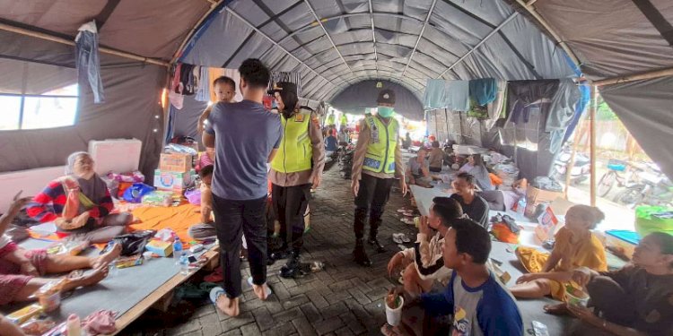 Banyaknya warga Karanganyar Demak yang tinggal di sejumlah titik pengungsian di Kudus terpaksa dilakukan pemungutan dan penghitungan suara Pemilu susulan. RMOL Jateng