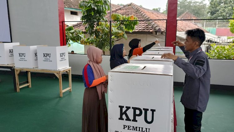 Para Warga Binaan Pemasyarakatan (WBP) Lapas Kelas II B Batang Mencoblos Di Pemilu 2024 Pada Rabu (14/02). Foto: Bakti Buwono/Rmoljateng
