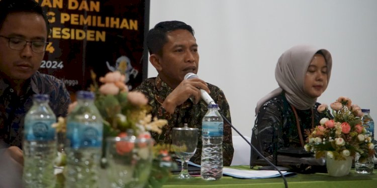 Ketua KPU Purbalingga, Zamaahsari Ramzah (Zamzam) saat memimpin Rapat Koordinasi (Rakor) Persiapan Pemungutan dan Penghitungan Suara Ulang, Jumat (16/2). RMOL Jateng