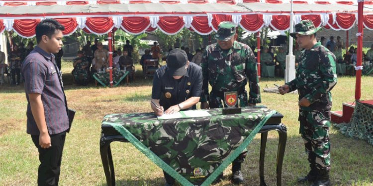 Acara Tentara Manunggal Membangun Desa (TMMD) di Desa Sidorejo, Kecamatan Sayung, Selasa (20/2). RMOL Jateng