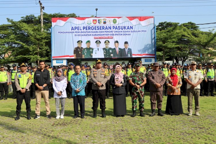 Apel Pengamanan Pemungutan Suara Susulan Pemilu Tahun 2024 Di Lapangan Wicaksana Leghawa Mapolres Setempat, Kamis (22/02) Pagi. Foto: Nungky S Nurhidayanto/RMOLJateng