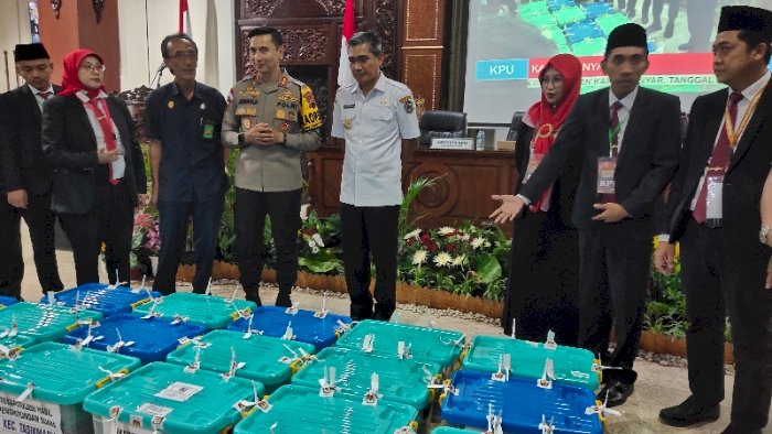 Jajaran forkopimda hadir dalam rapat pleno rekapitulasi Pemilu 2024 di Gedung DPRD Karanganyar, Rabu (28/2). Dian Tanti/Dok.RMOLJateng
