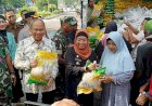 Serbu Paket Sembako Murah Pemkab Batang, Bulog dan BI Tegal, Warga Rela Antre Sejak Pagi