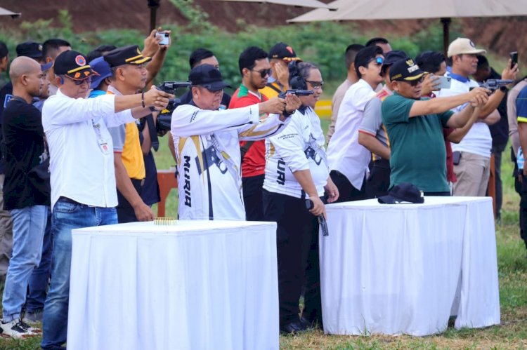 Kejuaraan Menembak Fasilitasi PT Pura Group, melibatkan PWI, IJTI Muria Raya Dan Jajaran Forkompinda Kudus. Arif Edy Purnomo/RMOLJateng    