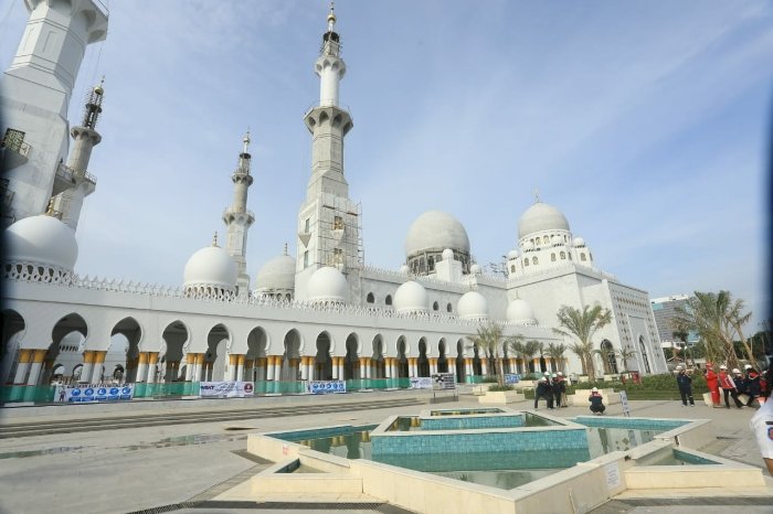 Masjid Al Zayed Solo, salah satu tujuan salat Tarawih favorit warga Solo dan sekitarnya. Dian Tanti/Dok.RMOLJateng