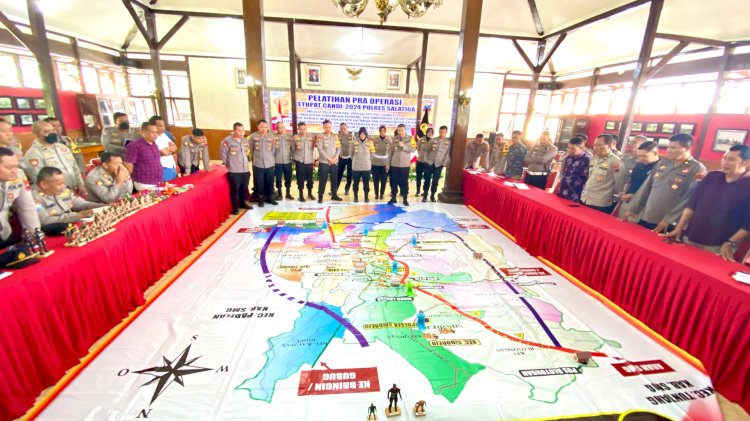 Kapolres Salatiga AKBP Aryuni Novitasari Memimpin Kegiatan TFG Di Pendopo Polres Salatiga, Jum'at (22/03). Erna Yunus B/RMOLJateng 
