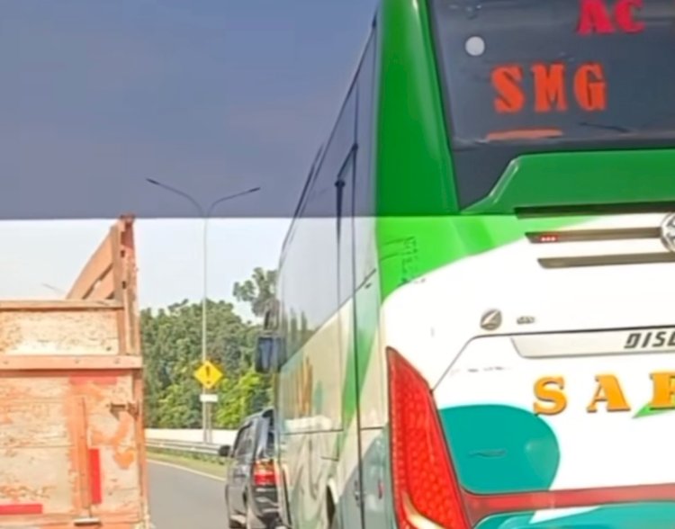Kecelakaan Tabrakan Beruntun Di Tol Gayamsari, Semarang, Rabu (27/3) Pagi Tadi Melibatkan 3 Buah Kendaraan. Ilustrasi