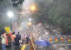 Wisatawan Tetap Ramai Meski Hujan Menguyur di Kawasan Wisata Guci Tegal