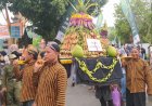 Pertahankan Warisan Sunan Muria, Warga Kudus Gelar Festival Seribu Kupat