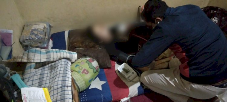 Karyawati sebuah pabrik di kawasan Kacamatan Tengaran, Kabupaten Semarang ditemukan tewas posisi tertidur di dalam kamar kosnya, Selasa (2/4). Erna Yunus B/EMOLJateng