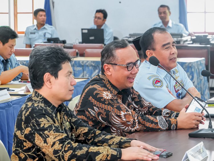 Wali Kota Magelang M Nur Aziz saat berbicara tentang penguatan pendidikan karakter di SMA Taruna Nusantara. Istimewa