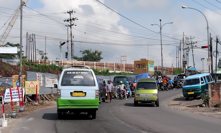 Simpang Canguk, Magelang, Termasuk Salah Satu Titik Yang Rawan Macet. Tri Budi Hartoyo/RMOLJateng