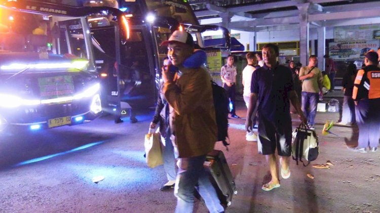 Ratusan pemudik dari Jakarta dan kota sekitarnya akhirnya tiba dengan selamat di Kabupaten Rembang. Arif Edy Purnomo/RMOLJateng 