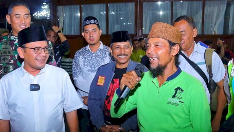 Kedatangan peserta program Mudik Gratis disambut Pj Bupati Kudus Muhammad Hasan Chabibie, bersama Forkopimda Kudus dan pejabat lainnya. Arif Edy Purnomo/RMOLJateng