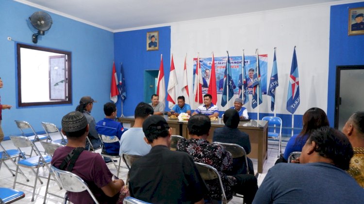 Gelar Halal Bihalal Pengurus Anak Cabang (PAC) Dan Ranting Partai Demokrat Kecamatan Kota Dan Jati, Di Sekretariat Dewan Pimpinan Cabang (DPC) Partai Demokrat Kudus. Arif Edy Purnomo/RMOLJateng 