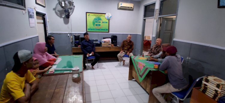 Audiensi nasabah dengan manajemen BMT Nurussa'adah. Istimewa