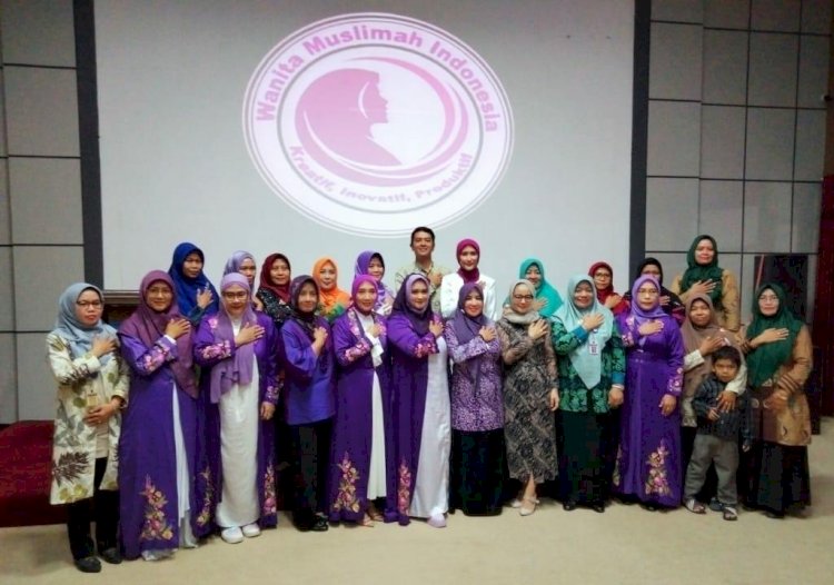 Halal bi Halal Wanita Muslimah Indonesia (WMI) bernuansa ungu di Kabupaten Tegal