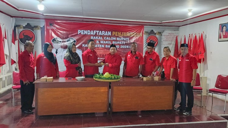 Ketua DPC PDI Perjuangan Ahmad Ridwan resmi membuka pendaftaran penjaringan Bakal Calon Bupati - Cawabup untuk Pilkada 2024, Rabu (1/5)