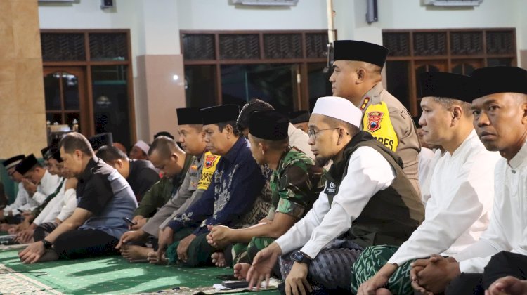 Safari Dakwah Kamtibmas dalam rangka menjaga kondusifitas agar tetap aman dalam menghadapi gelaran Pemilukada Bupati dan Wakil Bupati dan Gubernur dan Wakil Gubernur. dok Humas Polres Wonogiri
