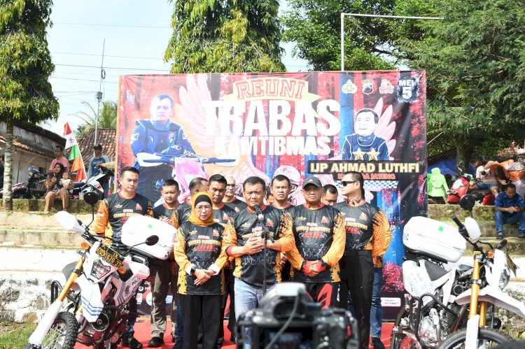 Kapolda Jateng Irjen Pol Ahmad Luthfi  di acara Reuni Trabas Kamtibmas di Desa Kemiri Barat, Kecamatan Subah, Kabupaten Batang
