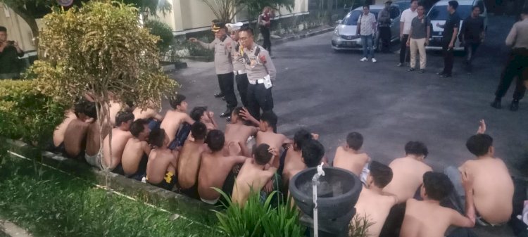 Para pelajar 4 sekolah berbeda diamankan di Mapolresta Magelang. Istimewa