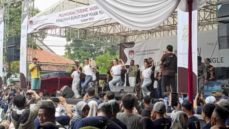 Peluncuran Maskot, Jingle dan Tagline Pemilihan Bupati dan Wakil Bupati 2024 oleh KPU Kabupaten Batang, Minggu (26/5). 