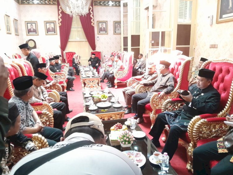 Pertemuan Silaturahmi (Pisowanan) Keluarga Keturunan Sunan Kalijaga Kepada Bupati Demak dr. Eisti'anah, Selasa (28/05) Ini. Nungki S Nurhidayanto/RMOLJawaTengah