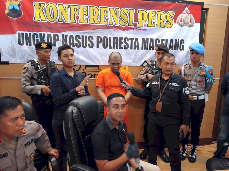 Kasatreskrim Polresta Magelang Kompol Rifeld CB Dalam Jumpa Pers. Tri Budi H/RMOLJawaTengah