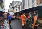 Menyisakan Lembaran Uang Hangus, Toko Alat Rumah Tangga Terbakar