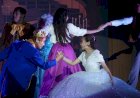 Beauty And The Beast Mengubah Balairung UKSW Jadi Dunia Keajaiban Tadi Malam