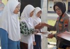 Kapolres Magelang Kota Beri Beasiswa kepada Enam Siswa Berprestasi